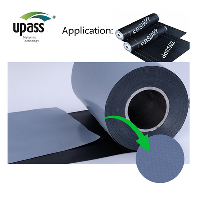 Kendine yapışkan SBS Değiştirilmiş Asfalt Su geçirmezlik Malzemesi HDPE Serbest Film Üfleme Kalıplama Buz Su Kalkanı Kendine yapışkan
