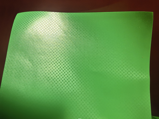 Yüksek dayanıklılıklı kayma dayanıklı çapraz laminatlı HDPE filmi